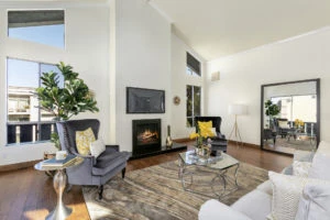 4 Living Room
